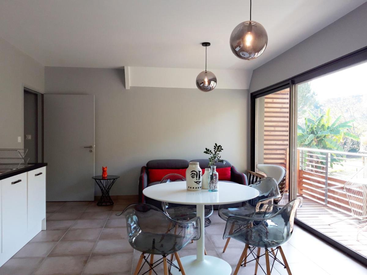 Le Nid Discret Avec Balcon Et Parking Prive Gratuit Apartment Sarlat-la-Caneda Bagian luar foto